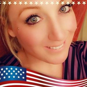 Meet your Posher, Nikki